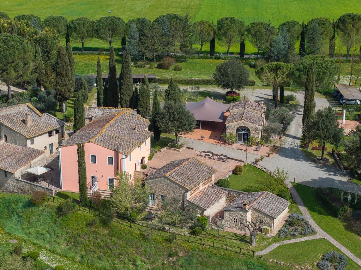 Relais Antico Borgo San Lorenzo Поджибонси Экстерьер фото