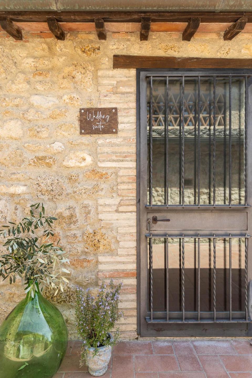 Relais Antico Borgo San Lorenzo Поджибонси Экстерьер фото
